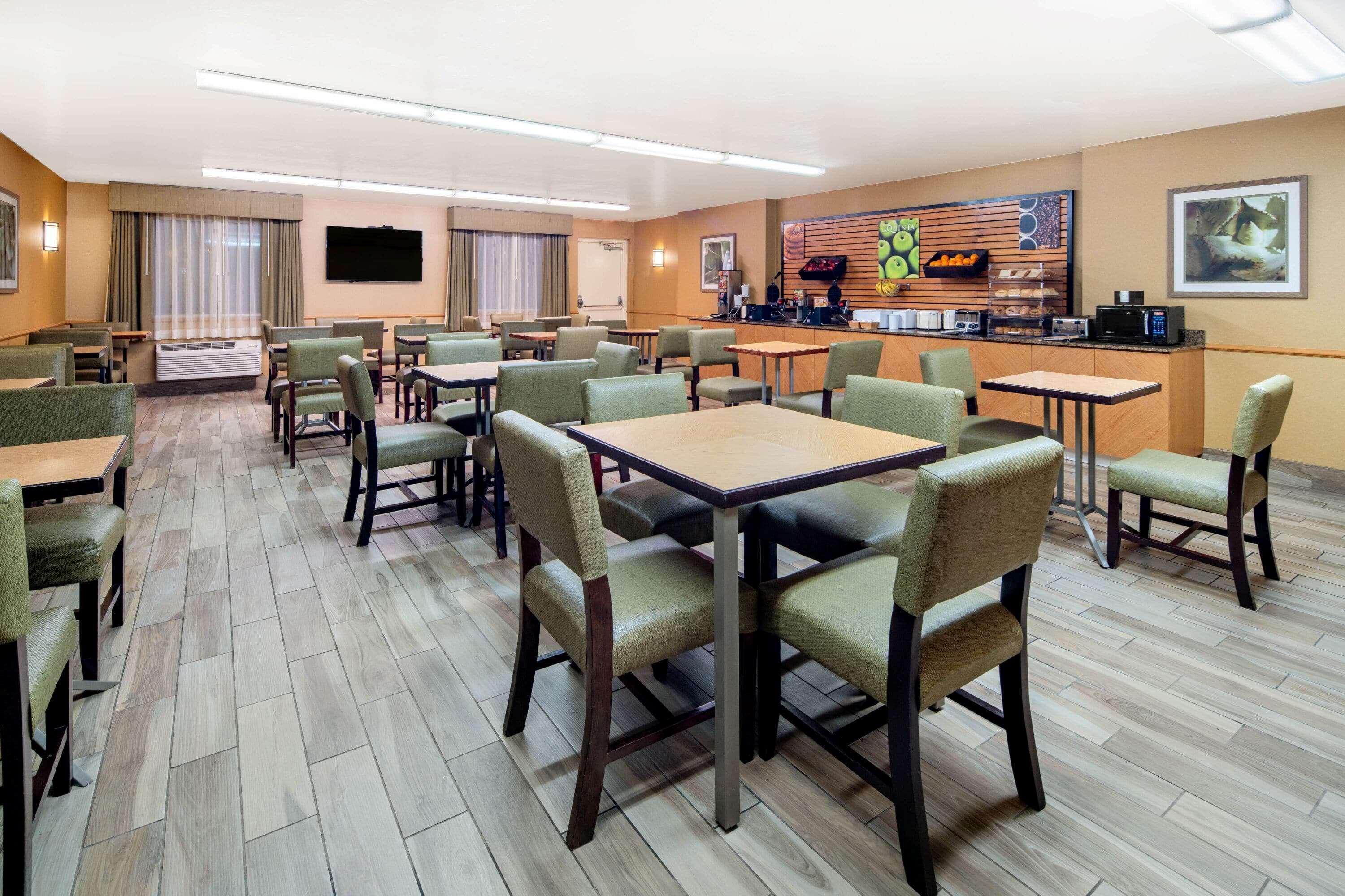 La Quinta Inn & Suites By Wyndham Irvine Spectrum Esterno foto